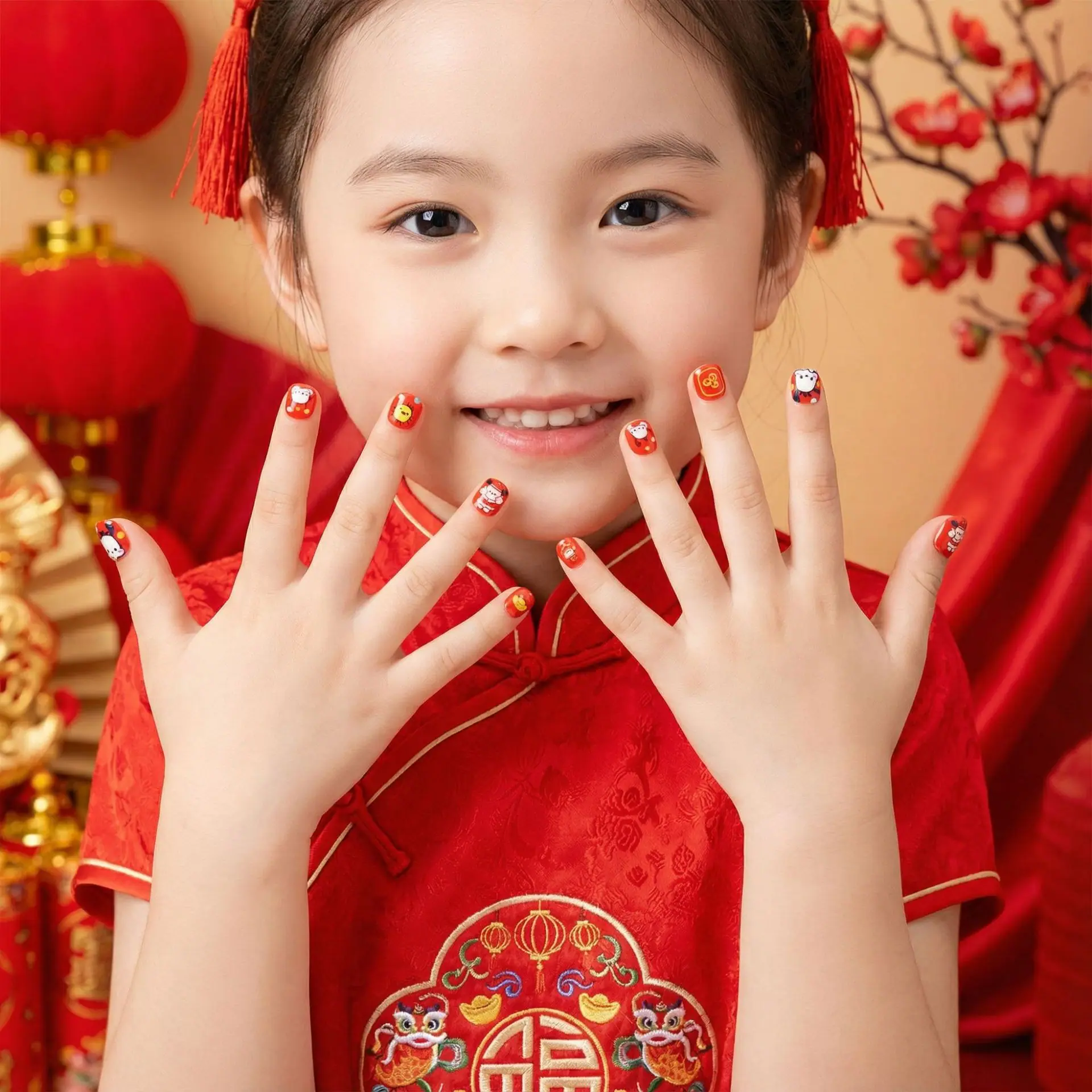 新年卡通美甲展示图.png