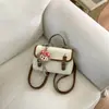 Mochila Estilo Novo 2026, Design de Nicho, Bolsa Transversal Grande Capacidade Retrô, Bolsa de Mão da Moda, Bolsa de Ombro Simples Feminina