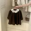 Conjunto de Dos Piezas para Niñas Estilo Coreano Otoño 2026 Nuevo Retro Cárdigan de Ganchillo Tejido Vestido Floral Dulce Conjunto de Moda