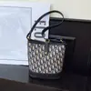 Bolsa de Mão de Moda de Luxo para Mulheres 2025 Nova Outono e Inverno Casual Retrô Bolsa de Ombro Modelo Saco com Padrão Floral Vintage e Estilo Inspirado em Chanel