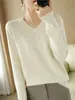 Suéter de punto para mujer con cuello en V de algodón puro, simple, agradable para la piel, transpirable, con un cuello suave, perfecto para primavera y otoño, y versátil como capa interior