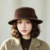 Chapéu coco de lã outono e inverno para mulheres, estilo retro francês britânico, chapéu bucket de copa reta, afina o rosto, chapéu versátil e moderno