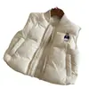Colete infantil acolchoado para meninos, modelo inverno 2026, colete quente espesso para bebês, blusa com estampa de urso para meninas