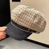 Chapéu Octogonal Retrô Literário Patchwork Xadrez Feminino Primavera Casual Versátil Boné Plano Temperamento Faz o Rosto Parecer Menor Chapéu de Jovem Notícias Tendência
