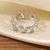 Anel Europeu e Americano de Venda Quente Transfronteiriço com Abertura Circular, Zircônia Microincrustada, Sensação Elegante e de Alto Padrão, Anel Ajustável e Versátil para o Dedo Indicador