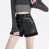 Shorts de Couro Preto Feminino Outono/Inverno 2026 Novo Design de Cintura Alta Senso de Design Calças Pantalona Linha A Petite Roupa Exterior Calças Bootcut