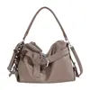 Nova Bolsa Feminina Outono 2026 Bolsa Tote Vintage Transfronteiriça de Grande Capacidade Bolsa de Ombro Macia Bolsa Transversal
