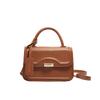 Bolsa pequena portátil de textura simples estilo ocidental nova primavera 2024 bolsa de ombro mensageiro para o trabalho lazer retrô bolsa feminina