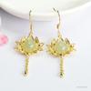 Aretes de Jade Hetian Natural Guan Yu Jade Agua Clara Ganchos para Oreja Joyería de Estilo Chino Fábrica Venta al por Mayor y Entrega S4052902