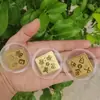 Adesivo de Celular Dourado com Folha de Ouro Puro 999, Adesivo para Ficar Rico, Riqueza Chegando Diariamente, Adesivo de Traseira de Celular do Deus da Riqueza, Presente de Aniversário