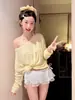2026 Novo Conjunto de Maiô para Férias na Praia de Verão, Branco e Amarelo, Sexy e Bonito, Biquíni de Duas Peças para Jovem
