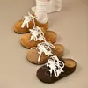 Zapatos Versátiles Estilo Birkenstock con Suelas Gruesas, Elegante Nueva Moda de Primavera 2026, Medias Zapatillas Cerradas para Mujer, Zapatillas de Vestir en Color Castaño