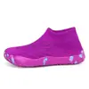 Zapatos y calcetines de playa de verano para mujer, zapatos de playa transpirables para exteriores, zapatos acuáticos antideslizantes de secado rápido de suela blanda, zapatos de snorkel y natación para mujer