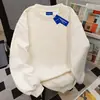 Sudadera de Estilo Coreano Estilo Perezoso Color Puro Cuello Redondo para Mujer Otoño e Invierno 2025 Forrada de Polar Cálida Holgada Casual Moda Top Ropa