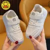 Pato Amarelo Sapatos Brancos Infantis Sapatos de Bebê Campus Tênis Esportivos Brancos para Meninos Tênis para Meninas do Jardim de Infância Sapatos Respiráveis