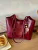 Bolso tote de gran capacidad para mujer, nueva colección de otoño 2026, bolso de hombro retro casual y moderno, bolso de gran capacidad para el día a día