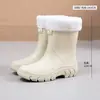 Botas de Chuva da Moda Femininas Novo Estilo, Botas Impermeáveis para Exterior de Cano Médio, Botas de Chuva Antiderrapantes, Sapatos Aquáticos para Adultos, Quentes e Confortáveis, Estilo Coreano
