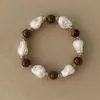 Colección Perla Estrella: Pulsera en Capas de Perla Rosa Nebulosa y Fragmentos Plateados, Estilo de Lujo Ligero de Tres Capas de Gama Alta, Pulsera Suave y Elegante