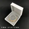 Caixa para Joias de Couro Branco com Borda Reta em Ângulo Reto Caixa para Joias da Moda Caixa para Anéis Caixa para Brincos Caixa para Anéis em estoque Atacado