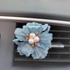 Nuevo clip coreano para salida de aire de coche con flores, decoración para salida de aire acondicionado de aire fresco, accesorios para coche, flores pequeñas al por mayor