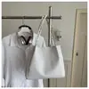 2026 Bolso de Mano Tejido Sintético Estilo Coreano Nuevo para Mujer, Gran Capacidad, Bolso de Hombro Único para el Trabajo, Bolso de Mano Versátil de Gama Alta