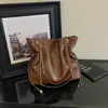 Bolsa Tote Vintage de Grande Capacidade para Mulheres 2026 Nova Moda Outono para o Trabalho Estilo Coreano Bolsa Transversal com Alça de Corrente
