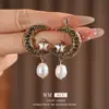 Brincos de Pérola com Lua e Estrela Incrustados de Diamante Vintage, Brincos Retrô da Moda, Brincos de Nicho de Luxo para Mulheres