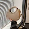 Popular 2025 Inverno Novo Estilo Casual Design Embossado Moderno Personalizado Bolsa Pequena de Mão Ombro Transversal
