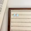 Pendientes Triangulares de Diseño Nicho Estilo Japonés y Coreano para Mujer, Lujo Ligero, Gama Alta, Frescos para Instagram, Versátiles, Pendientes de Botón Geométricos