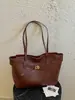 Bolsa de Gran Capacidad para Mujer Nueva Versátil Cruzada Lujo Ligero de Mano Viaje de Negocios Bolso Tote Casual de Gama Alta Bolso de Hombro Diario