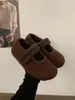 Sapatos Mary Jane para Roupas de Inverno Femininas 2025 Novo Estilo Lã de Cordeiro Sola Grossa Aumento Interno Sapatos de Pelo Sapatos Quentes com Forro de Lã