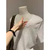 Camiseta Casual Soltinha de Algodão Respirável com Estampa de Floco de Neve para Mulheres no Verão, Emagrecedora para Mulheres Ligeiramente Cheinhas, Barra Dobrada, Gola V, Manga Curta, Cor Sólida