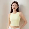 Top Cropped Novo Estilo com Alças Largas e Bojos Embutidos, Adequado para Usar em Camadas sob um Blazer na Primavera, Pode Ser Usado como Peça Externa