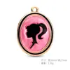 Colgante Rosa Esmaltado de Barbie de Venta Caliente Transfronteriza Accesorios DIY Taylor Pendientes de Chica Cantante de Campus Pulsera Amuletos