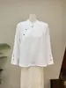 [Li] Nueva camisa base de jacquard estilo chino con estampado de mariposas y cuello abotonado, con un diseño tradicional chino, nueva colección otoño 2026, top mejorado