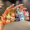Celebridad de Internet Pikachu Pokemon Familia Eevee Llavero Colgante Muñeca Lindo Colgante para Mochila Escolar Llavero para Coche
