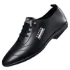 Zapatos de Cuero para Hombre 2026 Primavera y Otoño Zapatos Bajos para Hombre Estilo Nuevo Cuero Suave Slip-On Transpirables Suela Suave Zapatos Juveniles para Conducir