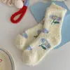 Calcetines de Invierno para Mujer, Calcetines Gruesos y Cálidos de Terciopelo de Coral de Media Pantorrilla, Calcetines Peludos de Animales de Dibujos Animados, Calcetines para Dormir que No Sueltan Pelusa