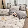 2026 Novo Colcha de Cama de Veludo Leite Peça Única Colcha de Renda Dupla Face Lençol Acolchoado de Veludo Capa de Cama Conjunto de Três Peças Antiderrapante 4