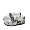 Zapatillas de Entrenamiento Alemanas Retro Blanco y Negro con Graffiti para Mujer, Nuevo Otoño 2026 Suela Suave Estilo Urbano Estudiante Zapatillas Casuales Versátiles
