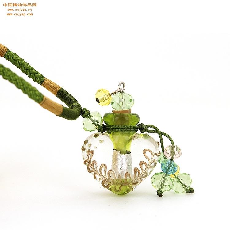 中国精油饰品网砚都珠宝心形草绿色巴洛克瓶双扣绳项链1.jpg