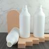 Ventas Directas de Fábrica 28 Dientes Botella de Béisbol de 500 ml HDPE Blanco Boca Larga Empaque Diario Hombro Inclinado Gel de Ducha Champú