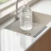 Cortina de agua de silicona plegable para cocina, tapete escurridor para escurrir platos y recipientes, tapete para agua del fregadero, estante de almacenamiento, artículo útil