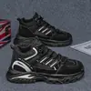 Outono 2026 Sapatos Esportivos de Caminhada Masculinos de Cano Alto Antiderrapantes Botas Martin Casuais com Solado Grosso Aumentadoras de Altura KS8889