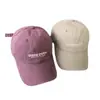 Gorra de Béisbol Bordada con Letras Vintage para Mujer con Ala Ancha, Parte Superior Suave, Sensación de Alta Gama, Gorra Morada, Nuevo Modelo 2026 Gorra de Pico de Pato