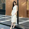 Vestido plisado estilo minimalista francés para mujer, cuello redondo, estilo top sin mangas, con un diseño plisado de cola de pez fluido, elegante y adecuado para ir al trabajo