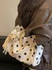 Bolsa Polka Dot Nova Tendência Verão 2026 com uma Vibe Relaxada, Moda Color-Blocking, Alto Apelo Estético, Bolsa Transversal, Bolsa de Mão Exquisite