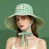 Novo Chapéu de Pescador Xadrez com Cadarço Estilo Coreano Ins para Mulheres, Chapéu de Sol de Aba Larga Dupla Face para Viagens ao Ar Livre no Verão