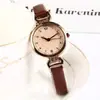 Reloj Elegante Vintage para Mujer Estudiante Estilo Ins Avanzado Lujo Ligero Estilo Británico Esfera Pequeña Reloj de Cuarzo para Mujer