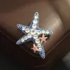 Nuevo producto: Broche de Estrella de Mar Azul Soñador, de Alta Gama y Exquisito, con Piedras Incrustadas, Presentando un Diseño de Criatura Marina, Puede Usarse como Colgante tanto para Hombres como para Mujeres